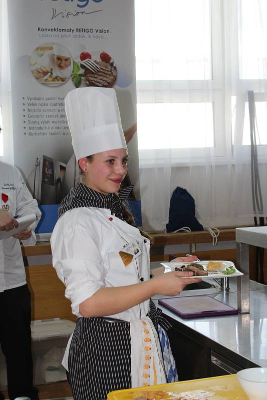 Už šestým rokem pořádala kroměřížská Střední škola hotelová a služeb mezinárodní gastronomickou soutěž Gastro Kroměříž.