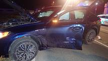 V Holešově - Dobroticích se v neděli odpoledne střetlo auto a motokolo. Zraněný cyklista skončil v nemocnici