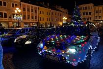 Start Vánoční jízdy na Velkém náměstí v Kroměříži, 17. prosince 2023.
