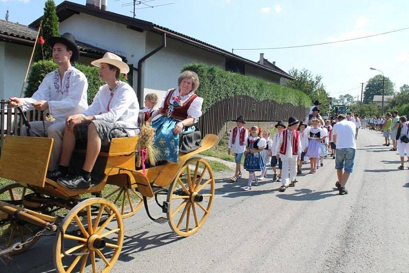 Obecní dožínky v Závišicích se v sobotu 17. srpna uskutečnily už potřiadvacáté.