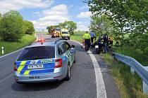Zásah hasičů u nehody motocyklu v Bílově, sobota 14. května 2022.
