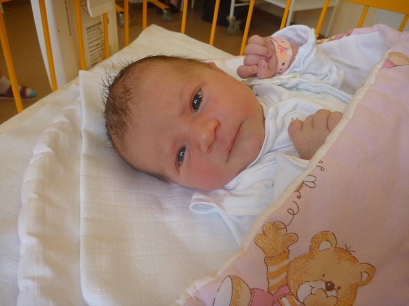 ROZÁLIE KLUGOVÁ, Nový Jičín, nar. 8. 11. 2016, 48 cm, 3,14 kg. Nemocnice Nový Jičín.