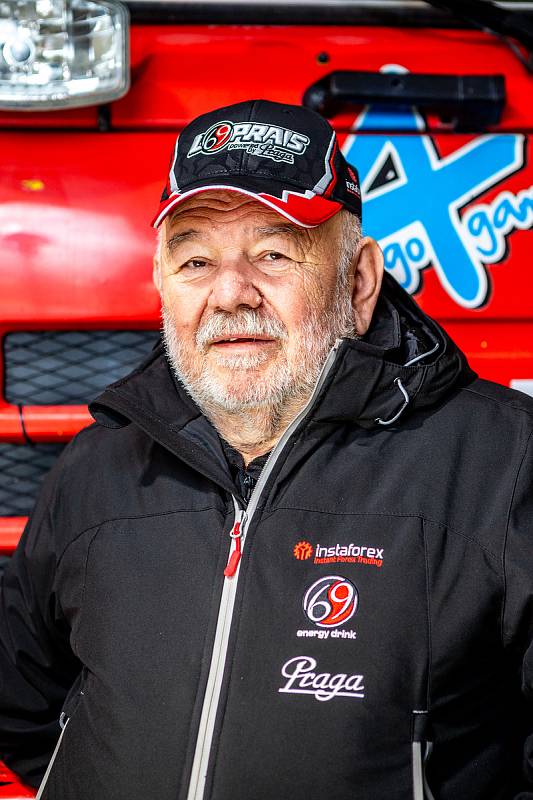 Karel Loprais, český automobilový závodník a šestinásobný vítěz automobilových závodů Rallye Dakar, 18. prosince ve Frenštátě pod Radhoštěm. Na snímku Karel Loprais.