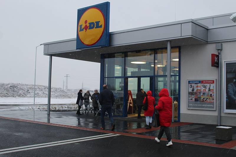 V pondělí 6. prosince otevřela společnost Lidl ČR novou prodejnu ve Studénce.