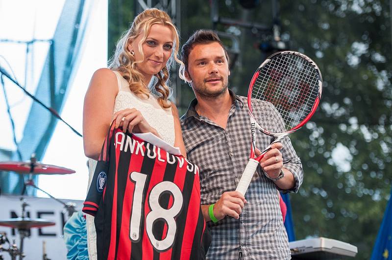 V neděli 14. července 2014 ve Fulneku davy fanoušků opět přivítaly slavnou rodačku - tenistku Petru Kvitovou.