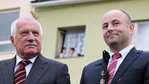 Prezident České republiky Václav Klaus zahájil ve středu 25. dubna svou návštěvu Moravskoslezského kraje v Odrách, poté se setkal s obyvateli Bílovce.