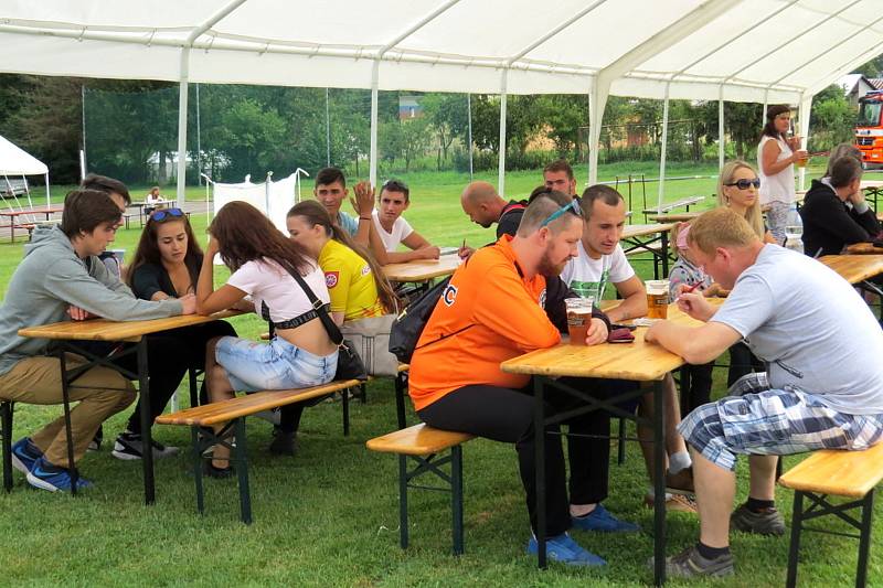 Velká hasičská soutěž v Kujavách hostila týmy z Česka i ze Slovenska.