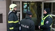 V pondělí 21. ledna zasahovali hasiči v Příboře na Novojičínsku u požádru v DPS v centru města. Při něm přišly o život dvě klientky.