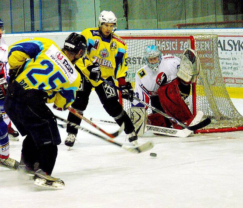 Snínky z utkání HC Gedos Nový Jičín - HC Zubr Přerov 2:1.