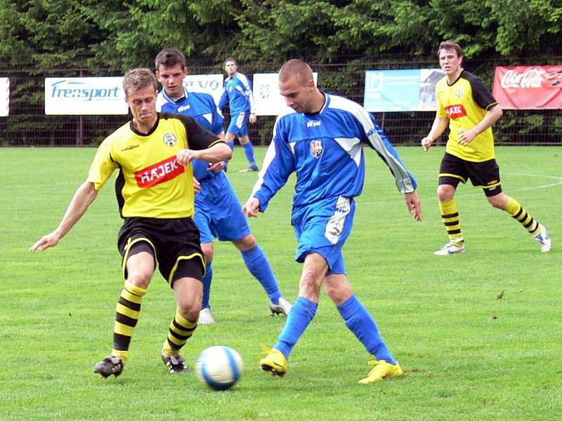 Hájek a synové Jakubčovice hostili ve 27. kole Moravskoslezské divize, skupiny E, tým FK Slavia Orlová-Lutyně.