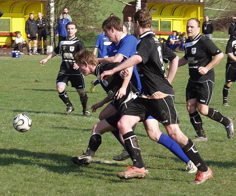 Snímky z utkání TJ Sokol Bordovice – FK Primus Příbor 5:1.