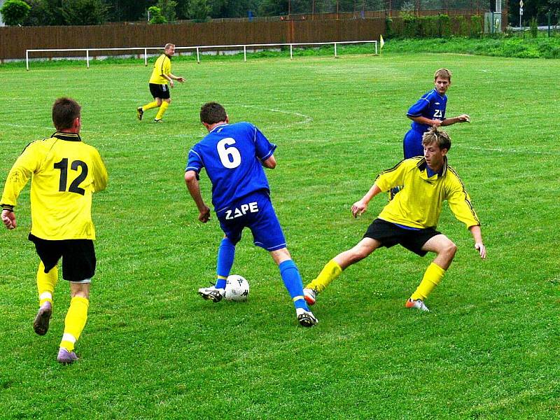 Zástupce I. A třídy, skupiny B z Přerovska přivítali v neděli 24. července na svém hřišti fotbalisté TJ Odry. S mužstvem FKM Opatovice, které hraje o stupeň vyšší soutěž, si vcelku v poklidu poradili.