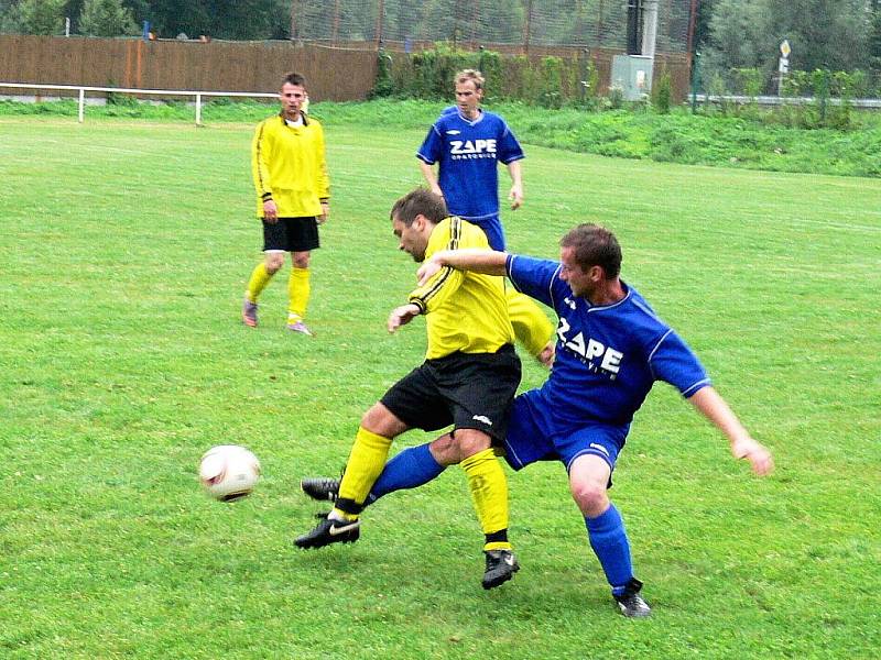 Zástupce I. A třídy, skupiny B z Přerovska přivítali v neděli 24. července na svém hřišti fotbalisté TJ Odry. S mužstvem FKM Opatovice, které hraje o stupeň vyšší soutěž, si vcelku v poklidu poradili.