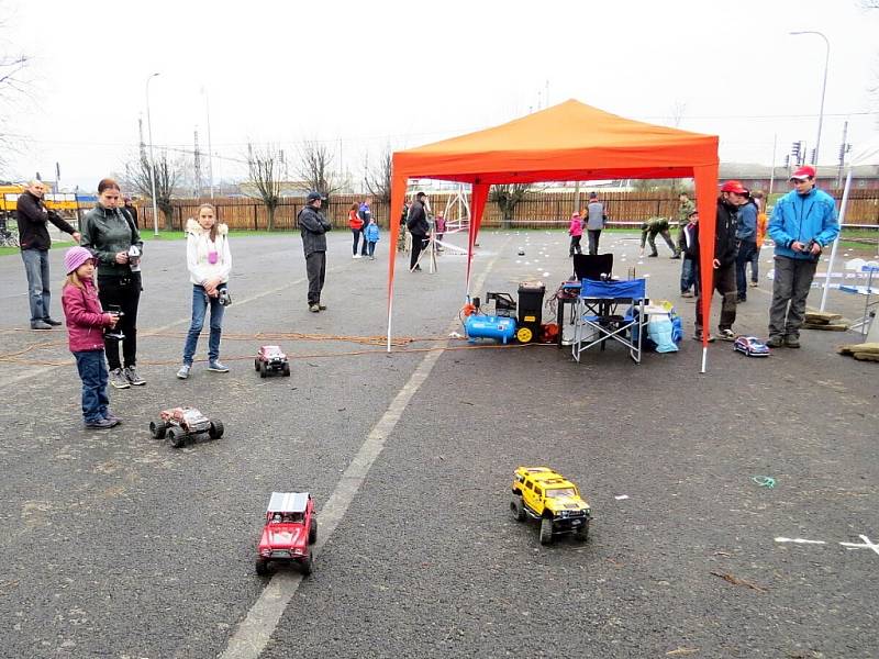 První ročník RC rally řízených modelů automobilů se uskutečnil v sobotu 20. dubna v areálu Sokolák v Suchdole nad Odrou.