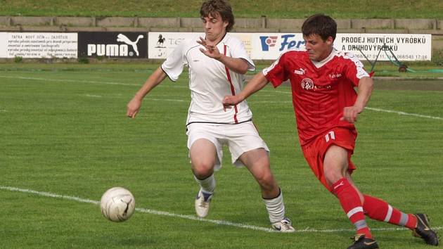 Ani v krajském semifinále Poháru ČMFS nenašli fotbalisté Nového Jičína přemožitele. Soupeře z Dolní Lhoty, hrajícího o stupínek vyšší soutěž, doslova převálcovali a po právu postoupili do finále.