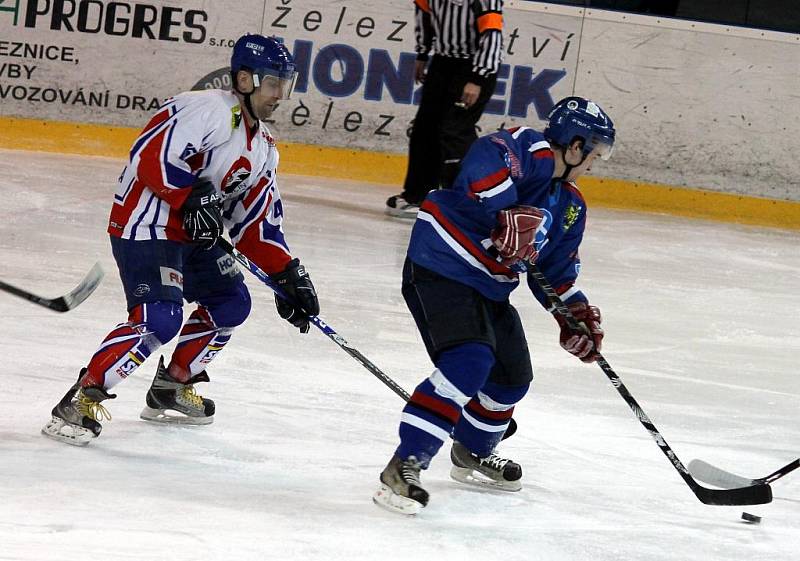Hokejisté Nového Jičína po vyrovnaném utkání podlehli Karviné. 