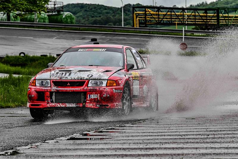 Rally KoprCup se jel v sobotu 22. května na kopřivnickém Tatra polygonu