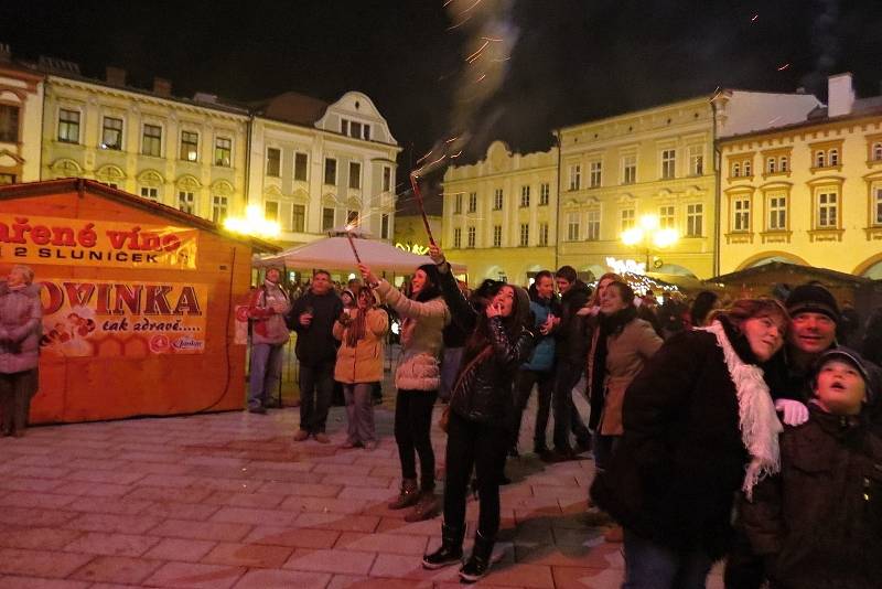 Téměř měsíc trvající adventní jarmark s programem a novoroční ohňostroj se staly v Novém Jičíně tradicí. Letos nic z toho nebude.