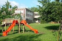 Mateřská škola U Sýpky ve Fulneku, která měla vinou chybného rozhodnutí rady města dvě ředitelky.