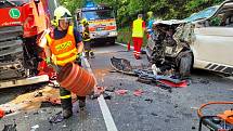 Nehoda na frekventované silnici I/57 u obce Vrchy na Novojičínsku, pátek 24. června 2022.
