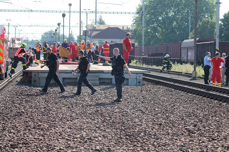 Tragická železniční nehoda pendolina ve Studénce 22. července 2015. 