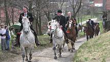 Třiadvacet jezdců se svými koni se vydalo napříč Lukavcem u Fulneku a Dolním Dvorem u Bílovce. Tamější tradice sahá do dob bitvy u Bílé hory a zatím to vypadá, že jen tak nezanikne.