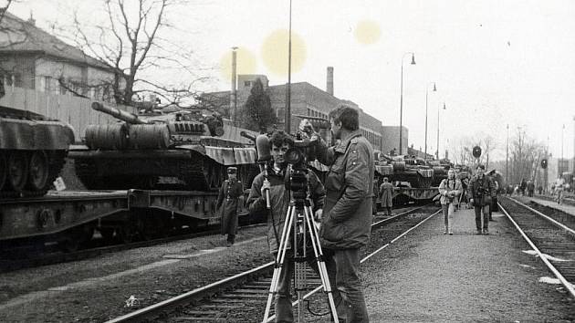 V pondělí 26. února 1990 se vlakové nádraží ve Frenštátě pod Radhoštěm stalo středem pozornosti mnoha televizních i redakčních štábů.