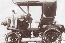 V průběhu roku 1900 vyrobili v továrně 23 automobilů. První série, označená jako A, nesla jméno Alter Vierer Stará čtyřka.
