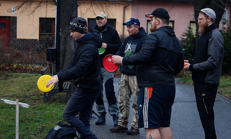 Ve Smatanových sadech v Novém Jičíně se o poslední letošní sobotě uskutečnil discgolfový turnaj Zimní Bedřich Smetana Memorial 2018.