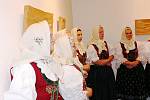 Slavnostní akt předání ceny se uskutečnil 30. listopadu 2010 v Muzeu Frenštát pod Radhoštěm u příležitosti vernisáže výstavy díla lidové řezbářky Karly Dorotíkové z Velkých Karlovic. Atmosféru umocnilo vystoupení ženského sboru Karlovjanky.