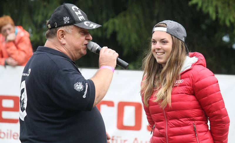 Skokanský víkend ve Frenštátě pod Radhoštěm vyvrcholil nedělním 6. ročníkem Memoriálu Jiřího Rašky