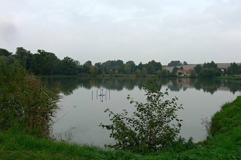 Jeseník nad Odrou má pět částí. V roce 2013 zvítězil v celostátní soutěži Vesnice roku.