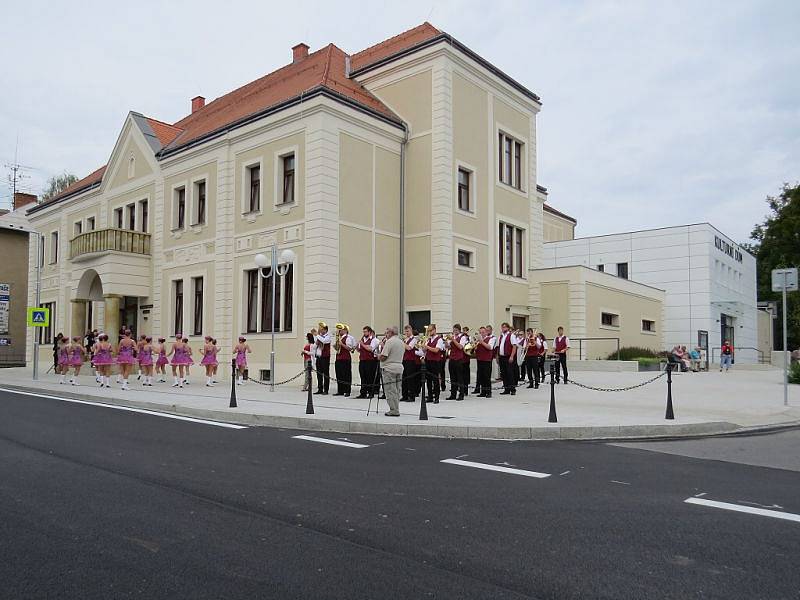 Po necelých dvou rocích rozsáhlé rekonstrukce v sobotu 3. září otevřeli v Příboře kulturní dům.