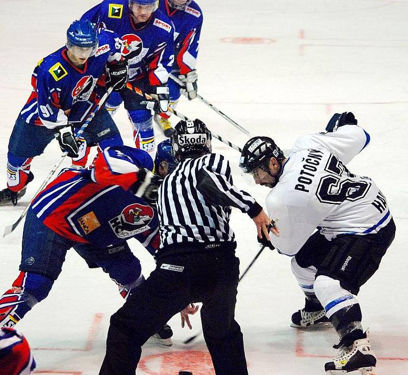 Snímky z utkání HC Gedos Nový Jičín – AZ Havířov 3:1.