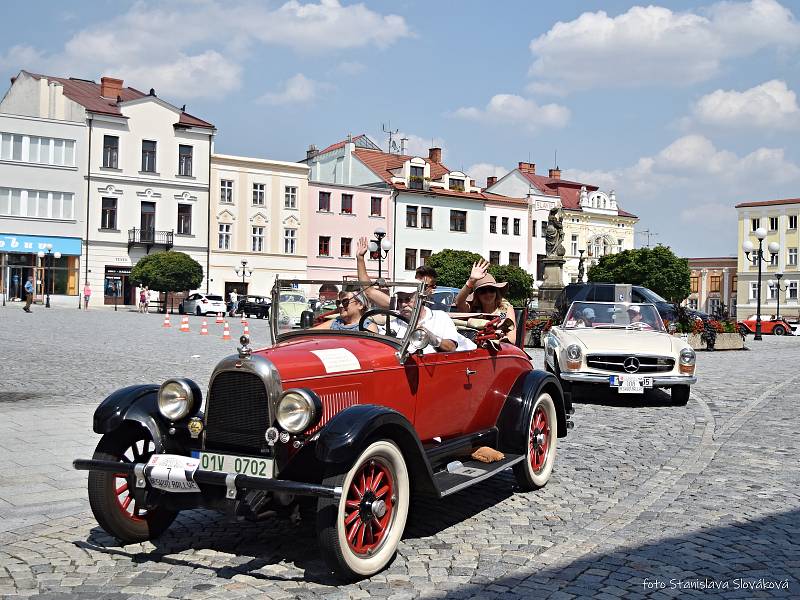 Beskydská rallye v Příboru.