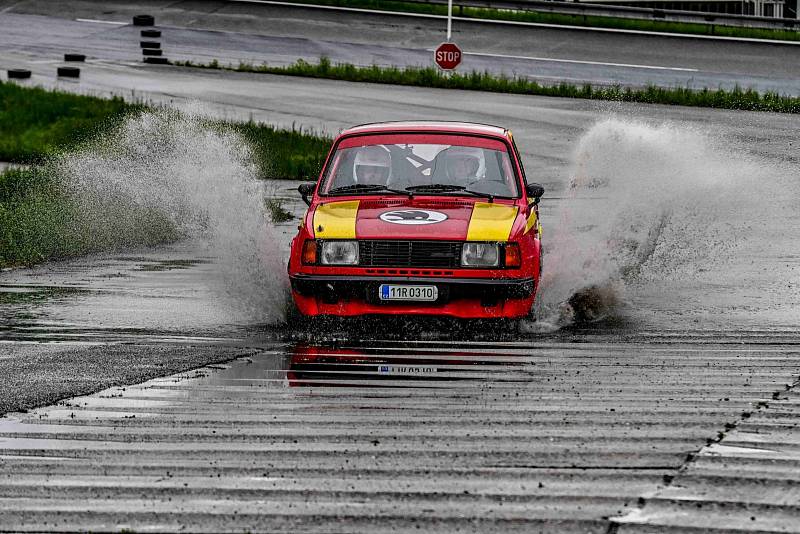 Rally KoprCup se jel v sobotu 22. května na kopřivnickém Tatra polygonu