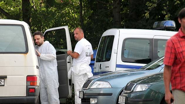 V domě se zelenou fasádou v ulici Dráhy ve Frenštátě pod Radhoštěm našli v pondělí 9. července policisté tělo soudce Miloslava Studničky.