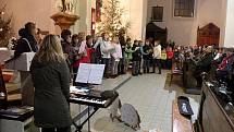 Kostel sv. Mikuláše hostil Tříkrálový novoroční koncert. Děti základních, mateřských i uměleckých škol se zpěvem rozloučily s vánočními svátky.