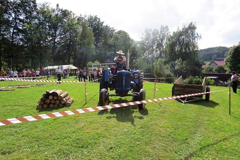 Jesenická Hůrka patřila o víkendu traktorům.