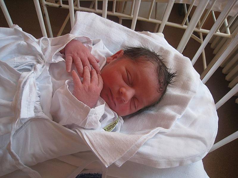 Sebastián Dunka, Odry-Pohoř, nar. 14. 6. 2011, 48 cm, 3,55 kg, nemocnice Nový Jičín.