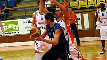 Basketbalisté Nového Jičína na domácí palubovce hostili Kolín.