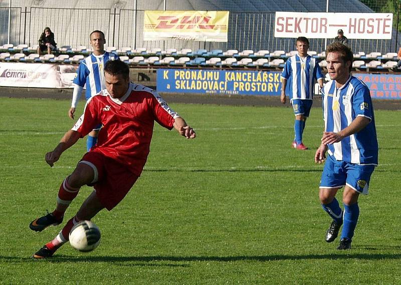 Fotbalisté Nového Jičína doma po taktické bitvě uhráli povinné vítězství nad posledním celkem divizní tabulky, Havířovem.