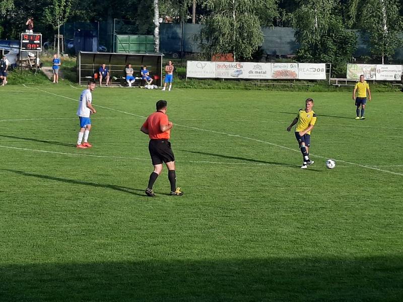 Zápas závěrečného 14. kola fotbalové I.A třídy, skupiny B, Libhošť - Jistebník 4:2.