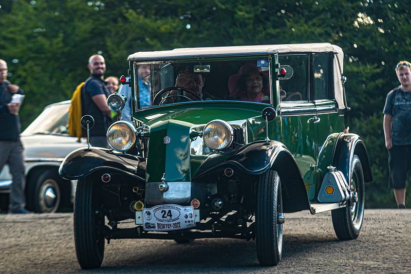 V sobotu 3. září se uskutečnilo v Kopřivnici mezinárodní Tatra Veterán Rallye Beskydy na počest Monsieur Dakar Karla Lopraise.