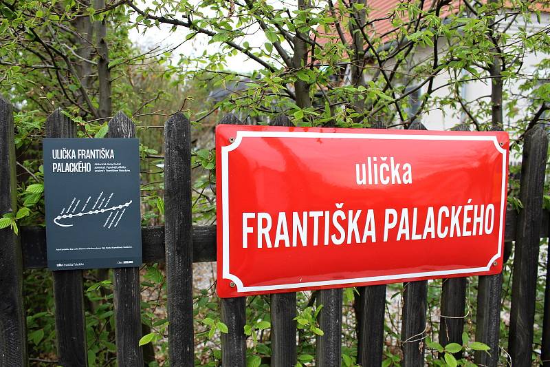 Vyhlídky a ulička Františka Palackého v Hodslavicích.
