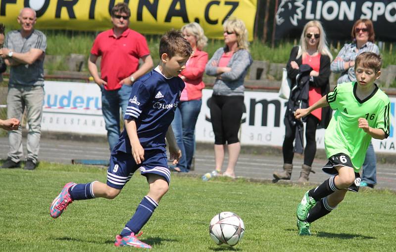 Jedenáctý ročník mládežnických turnajů o putovní pohár starosty města, které o víkendu hostil novojičínský stadion, se pořadatelům vydařil.