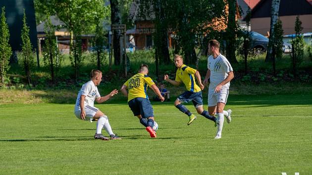 Zápas červnového 25. kola minulého ročníku fotbalové I.A třídy, skupiny B, FC Libhošť - SK Stonava 4:1.