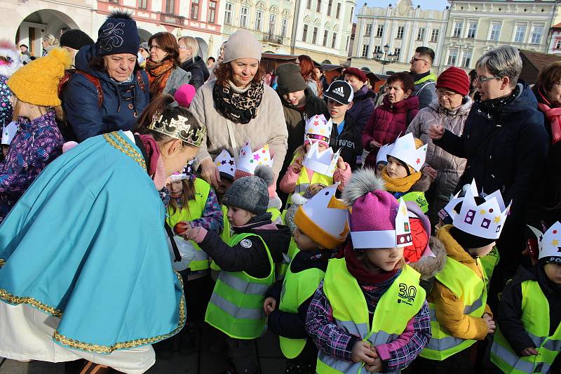 V Novém Jičíně zahájili slavnostně Tříkrálovou sbírku 6. ledna 2023.