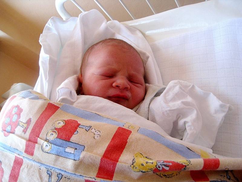 Jakub Tomčák, Jeseník nad Odrou nar. 12.1.2009, 48 cm, 3500 g, nemocnice Nový Jičín