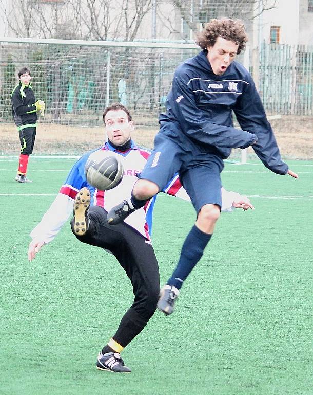 Fotbalisté FK Nový Jičín ovládli předposlední přípravný duel, když doma rozstříleli Ústí u Hranic 5:0.